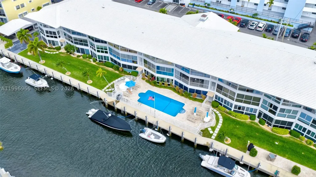3050 NE 48th Street Fort Lauderdale FL 33308