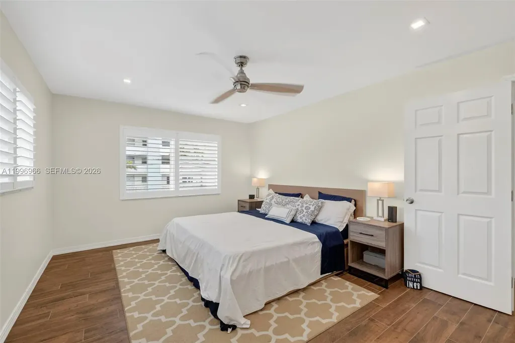 3050 NE 48th Street Fort Lauderdale FL 33308