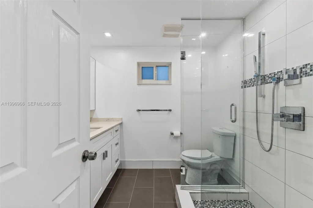 3050 NE 48th Street Fort Lauderdale FL 33308