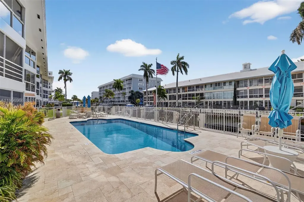 3050 NE 48th Street Fort Lauderdale FL 33308