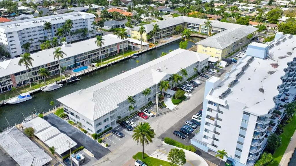 3050 NE 48th Street Fort Lauderdale FL 33308
