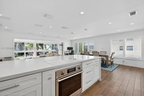 3050 NE 48th Street Fort Lauderdale FL 33308