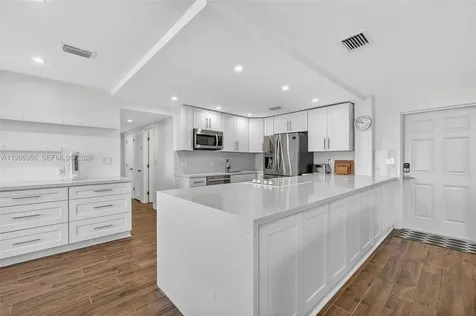 3050 NE 48th Street Fort Lauderdale FL 33308