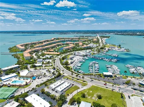 120 Coquina Street Fort Pierce FL 34949
