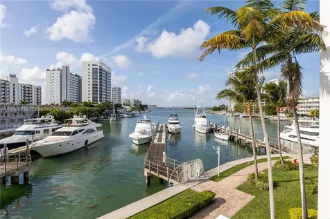 7914 Harbor Island Drive North Bay Village FL 33141
