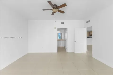 7914 Harbor Island Drive North Bay Village FL 33141