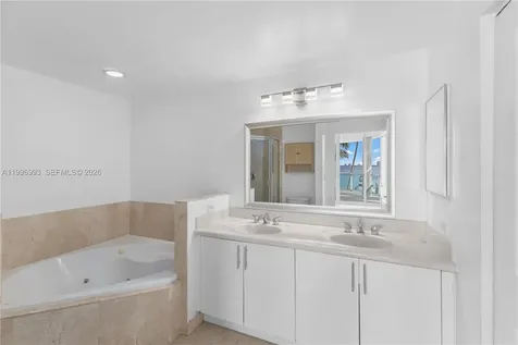 7914 Harbor Island Drive North Bay Village FL 33141