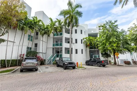7914 Harbor Island Drive North Bay Village FL 33141