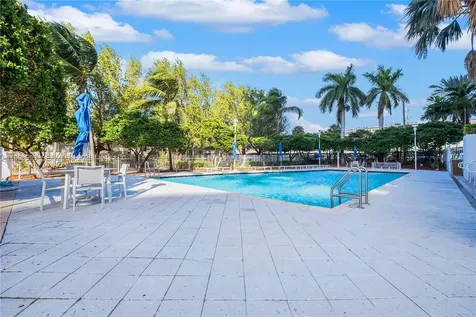 7914 Harbor Island Drive North Bay Village FL 33141