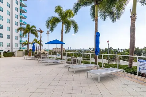 7914 Harbor Island Drive North Bay Village FL 33141