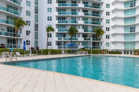 7914 Harbor Island Drive North Bay Village FL 33141