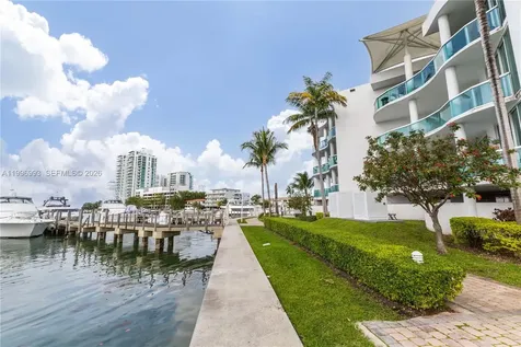 7914 Harbor Island Drive North Bay Village FL 33141
