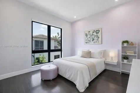 8424 NW 51st Terrace Doral FL 33166
