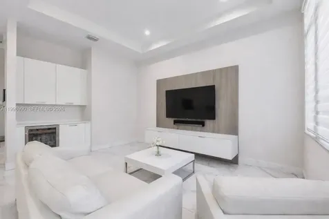 8424 NW 51st Terrace Doral FL 33166