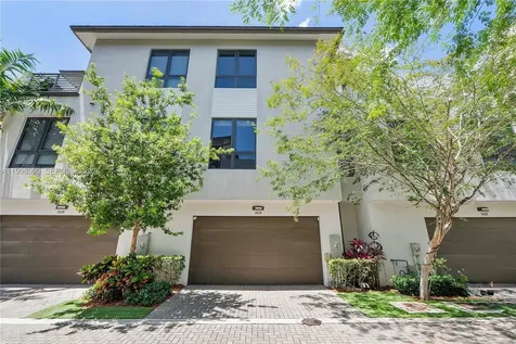 8424 NW 51st Terrace Doral FL 33166