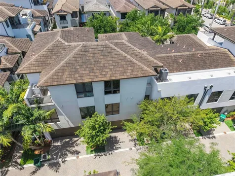 8424 NW 51st Terrace Doral FL 33166