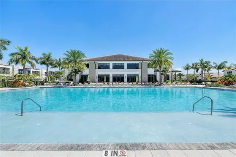 8424 NW 51st Terrace Doral FL 33166