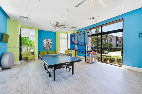 8424 NW 51st Terrace Doral FL 33166