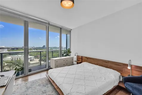 888 Biscayne Boulevard Miami FL 33132