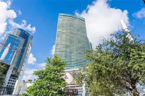 888 Biscayne Boulevard Miami FL 33132