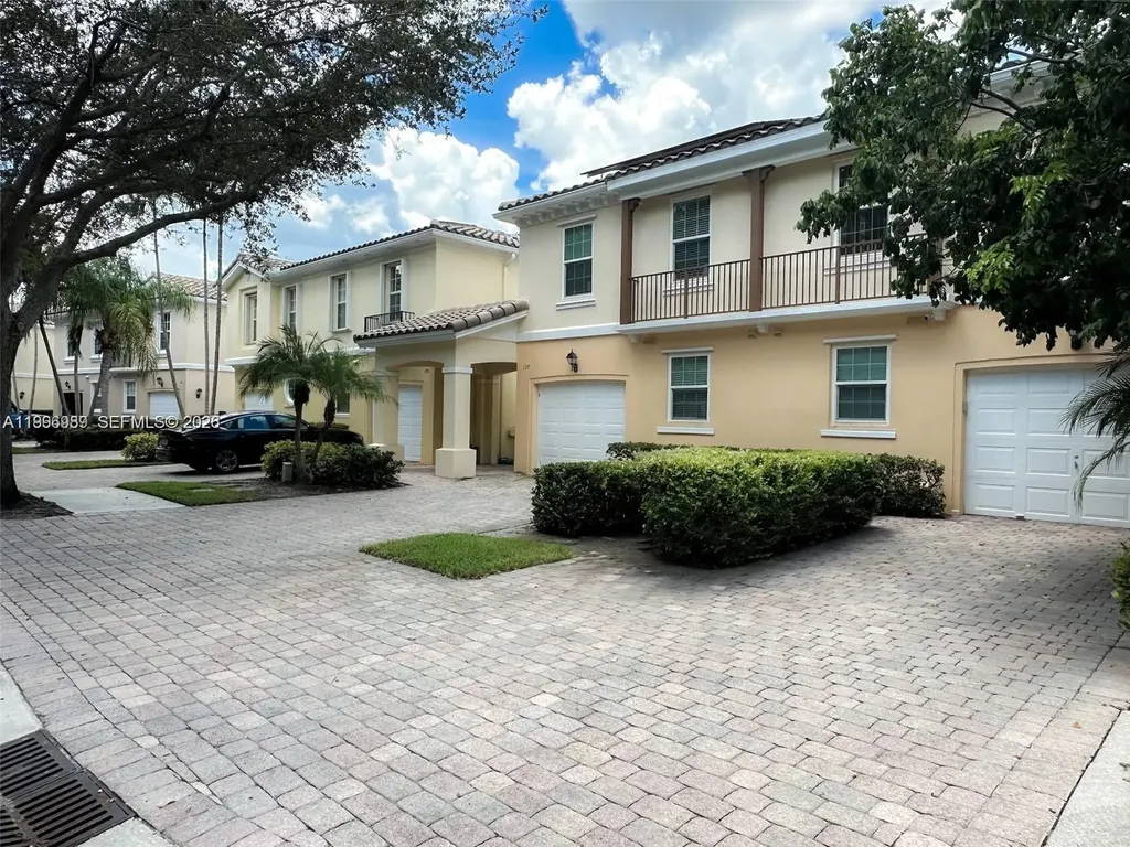197 Santa Barbara Way Palm Beach Gardens FL 33410