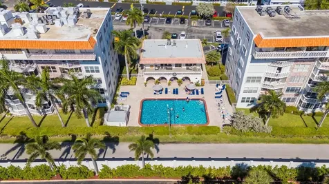 3199 S Ocean Drive Hallandale Beach FL 33009