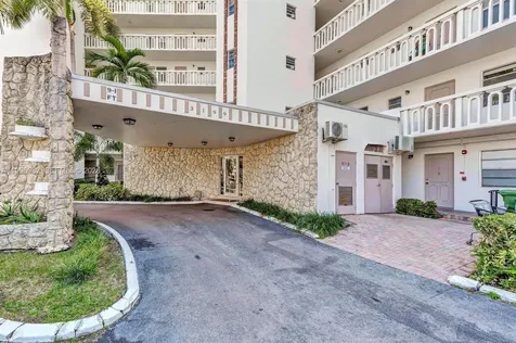 3199 S Ocean Drive Hallandale Beach FL 33009
