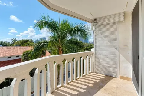 3199 S Ocean Drive Hallandale Beach FL 33009