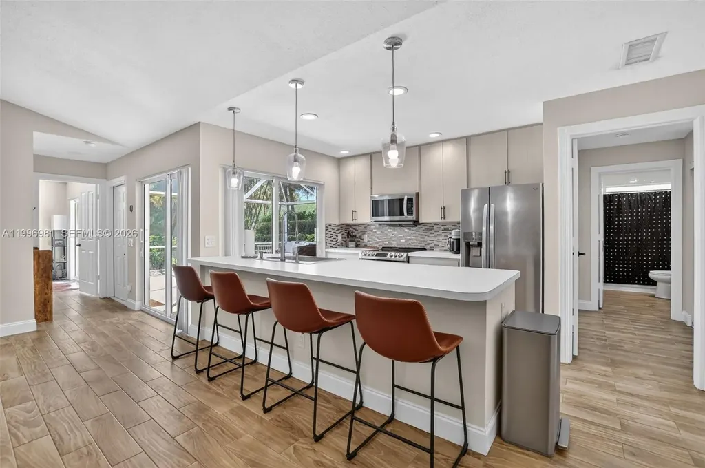 102 Sun Terrace Court Palm Beach Gardens FL 33403