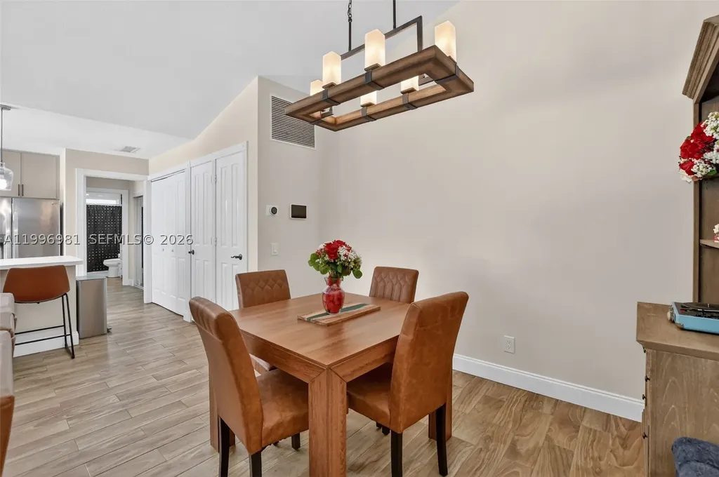 102 Sun Terrace Court Palm Beach Gardens FL 33403