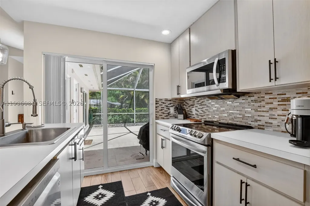 102 Sun Terrace Court Palm Beach Gardens FL 33403