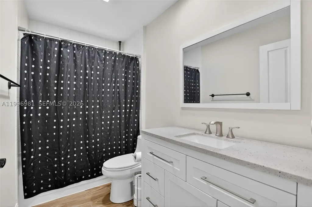 102 Sun Terrace Court Palm Beach Gardens FL 33403