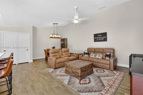 102 Sun Terrace Court Palm Beach Gardens FL 33403