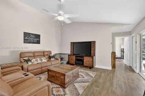 102 Sun Terrace Court Palm Beach Gardens FL 33403