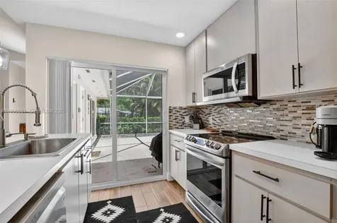102 Sun Terrace Court Palm Beach Gardens FL 33403