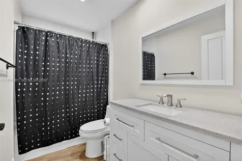 102 Sun Terrace Court Palm Beach Gardens FL 33403