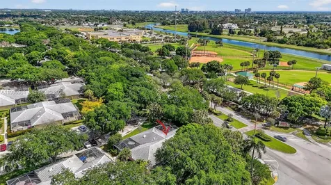 102 Sun Terrace Court Palm Beach Gardens FL 33403