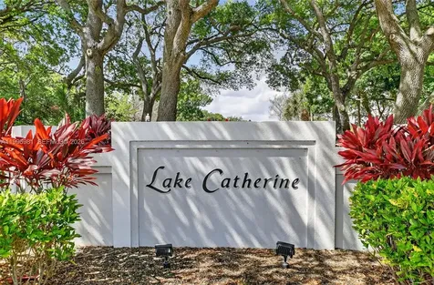 102 Sun Terrace Court Palm Beach Gardens FL 33403