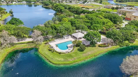 102 Sun Terrace Court Palm Beach Gardens FL 33403