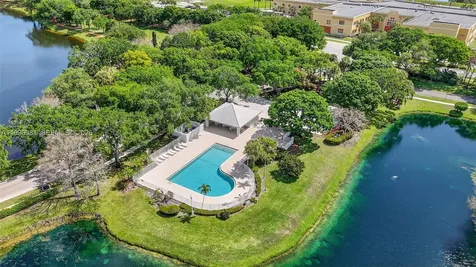 102 Sun Terrace Court Palm Beach Gardens FL 33403