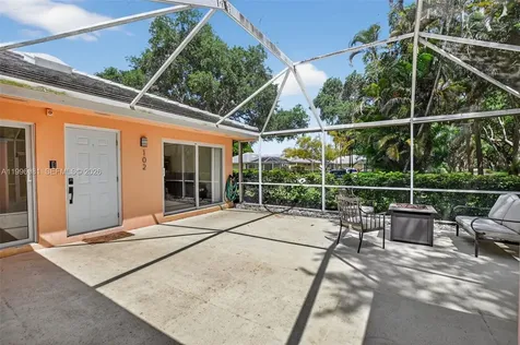102 Sun Terrace Court Palm Beach Gardens FL 33403