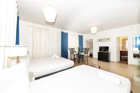 918 Ocean Drive Miami Beach FL 33139