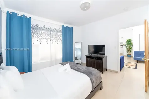 918 Ocean Drive Miami Beach FL 33139