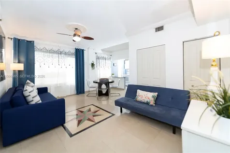 918 Ocean Drive Miami Beach FL 33139