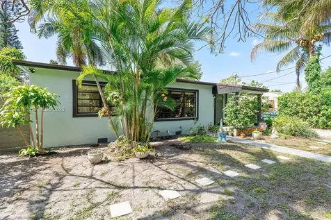 1440 NE 148th Street Miami FL 33161