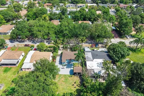 1440 NE 148th Street Miami FL 33161