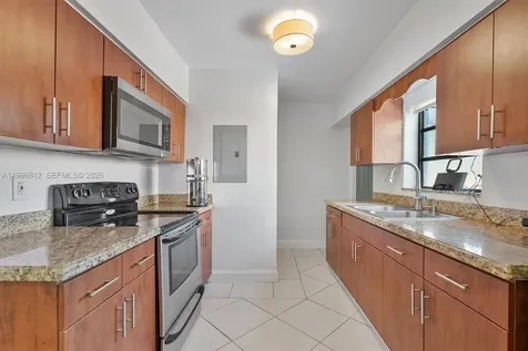 1440 NE 148th Street Miami FL 33161