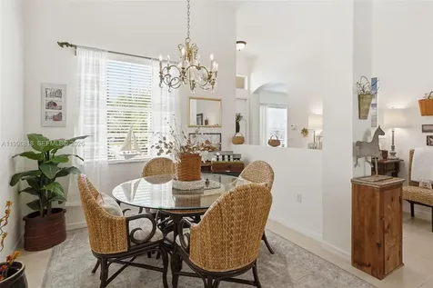 608 SW Chesapeake Court Port St. Lucie FL 34986