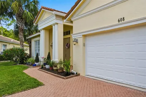 608 SW Chesapeake Court Port St. Lucie FL 34986