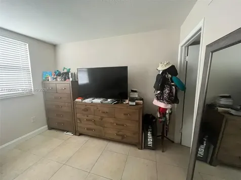 Doral FL 33166